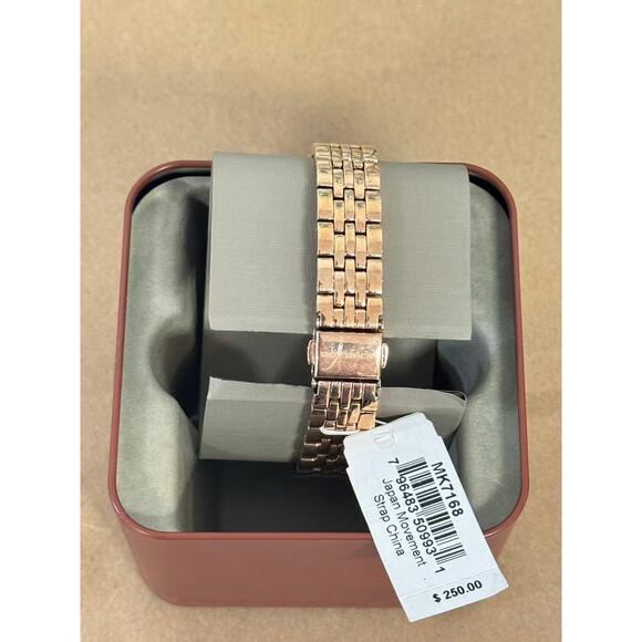 Michael Kors MK7168 Anabeth Quartz White Women's Watch - Picture 3 of 5